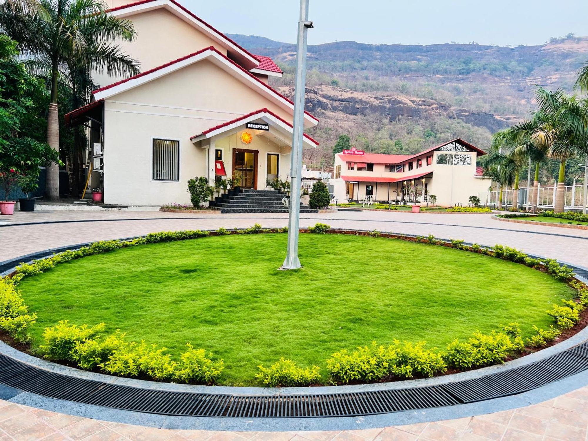 The Grand Leela Resort Khopoli Exterior photo